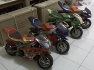 1371150549_519113367_7-Motogp-Mini-50-Cc-Pocket-Bike-Surabaya-Indonesia